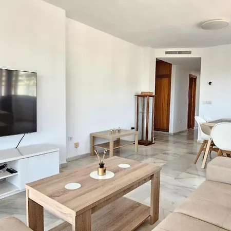 Santa Ana, Pool, 2 Free Parking, Wifi, 3 Bedrooms, For 6-7 People, Large Terrace With Sea View アパート
