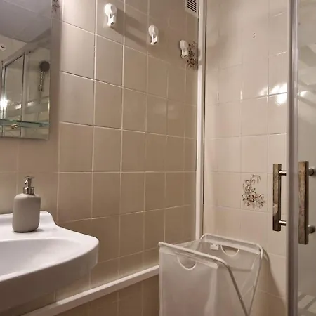 アパート Santa Ana, Pool, 2 Free Parking, Wifi, 3 Bedrooms, For 6-7 People, Large Terrace With Sea View