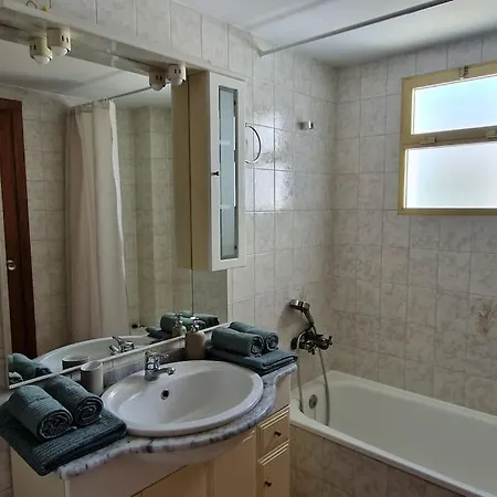 Santa Ana, Pool, 2 Free Parking, Wifi, 3 Bedrooms, For 6-7 People, Large Terrace With Sea View * ベナルマデナ